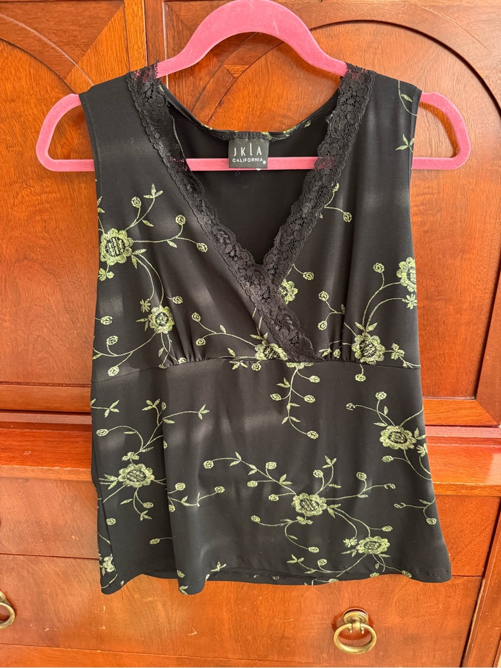 Black V-Neck Floral Lace-Trim Camisole